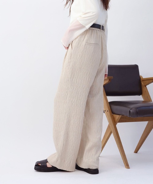 NOAHL(ノアル)の「【NOAHL】楊柳リラックスワイドパンツ(その他パンツ・レディース・セージグリーン/ブラック/ベージュ・L/M)」の6枚目の写真