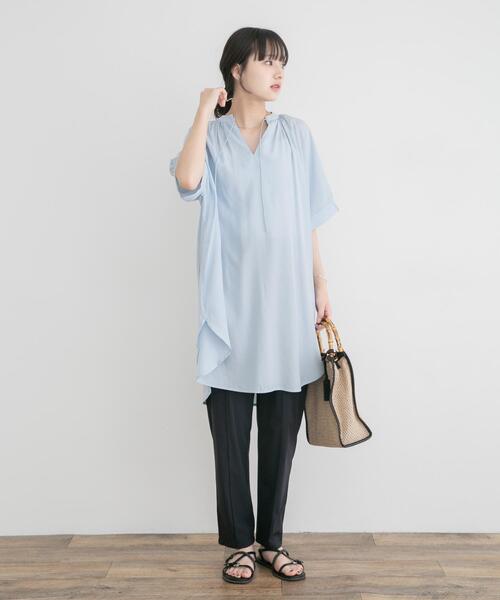 ITEMS URBANRESEARCH(アイテムズ アーバンリサーチ)の「スキッパーチュニックブラウス(シャツ/ブラウス・レディース・グレー系その他/ライトブルー/ネイビー・FREE)」の14枚目の写真