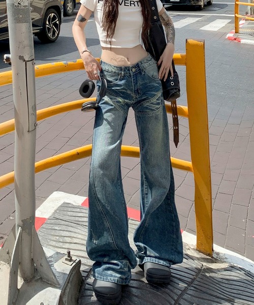 AVYL(アヴィル)の「フェードウォッシュルーズワイドデニム/ヴィンテージ 切替デザインフレアデニムパンツ(デニムパンツ・レディース・ブルー・S/M/L)」の15枚目の写真