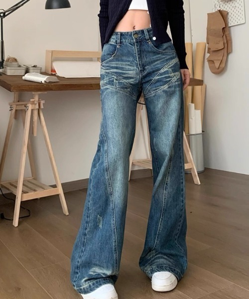 AVYL(アヴィル)の「フェードウォッシュルーズワイドデニム/ヴィンテージ 切替デザインフレアデニムパンツ(デニムパンツ・レディース・ブルー・S/M/L)」の19枚目の写真
