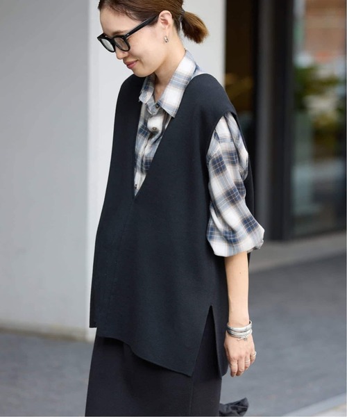 SLOBE IENA(スローブイエナ)の「《WEB限定カラーあり/追加》ダブルフェイスニットベスト(ベスト・レディース・チャコールグレー/キャメル/ブラック・FREE)」の1枚目の写真