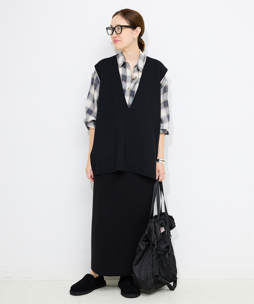 SLOBE IENA(スローブイエナ)の「《WEB限定カラーあり/追加》ダブルフェイスニットベスト(ベスト・レディース・チャコールグレー/キャメル/ブラック・FREE)」の22枚目の写真