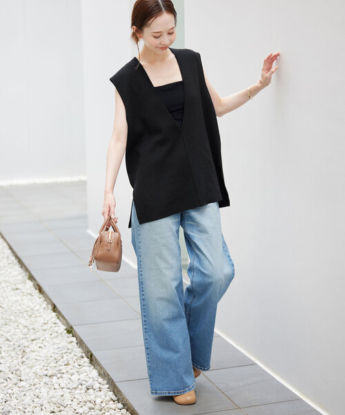 SLOBE IENA(スローブイエナ)の「《WEB限定カラーあり/追加》ダブルフェイスニットベスト(ベスト・レディース・チャコールグレー/キャメル/ブラック・FREE)」の4枚目の写真