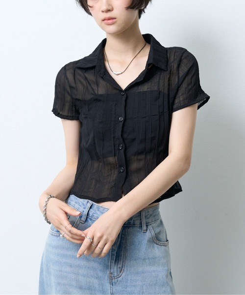 NUJOH(ヌゾ)の「Sheer Crinkle Crop Shirt / シアークリンクルクロップシャツ(シャツ/ブラウス・レディース・ブラック・FREE)」の1枚目の写真