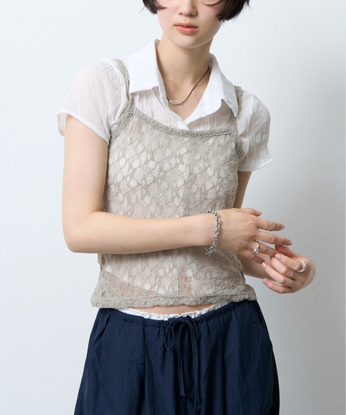NUJOH(ヌゾ)の「Sheer Crinkle Crop Shirt / シアークリンクルクロップシャツ(シャツ/ブラウス・レディース・ブラック・FREE)」の3枚目の写真