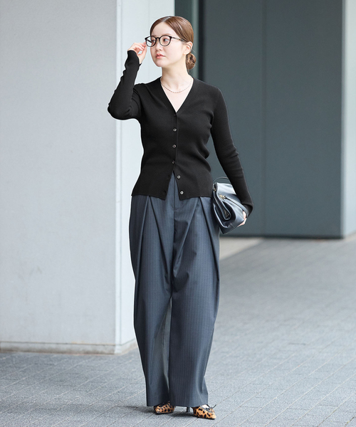 IENA(イエナ)の「《/手洗い可》ECO SPLASH Vカーディガン(カーディガン/ボレロ・レディース・ブラック/パープル/ベージュ・FREE)」の20枚目の写真