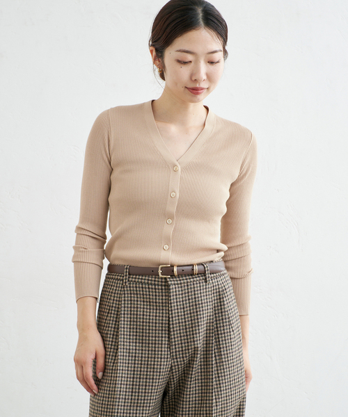 IENA(イエナ)の「《手洗い可》ECO SPLASH Vカーディガン(カーディガン/ボレロ・レディース・ブラック/パープル/ベージュ・FREE)」の14枚目の写真