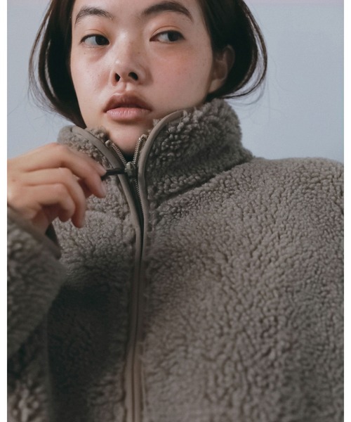 anuke(アンヌーク)の「Boa Zip Blouson(ブルゾン・レディース・チャコールグレー/ベージュ・38inch/36inch)」の9枚目の写真