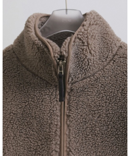 anuke(アンヌーク)の「Boa Zip Blouson(ブルゾン・レディース・チャコールグレー/ベージュ・38inch/36inch)」の4枚目の写真