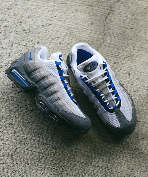 NIKE(ナイキ)の「W AIR MAX 95 BIG BUBBLE HJ5996-006(スニーカー・レディース・ブラック・25.0cm/27.5cm/27.0cm/24.5cm/24.0cm/29.0cm/28.5cm/28.0cm/26.5cm/26.0cm/25.5cm)」の4枚目の写真