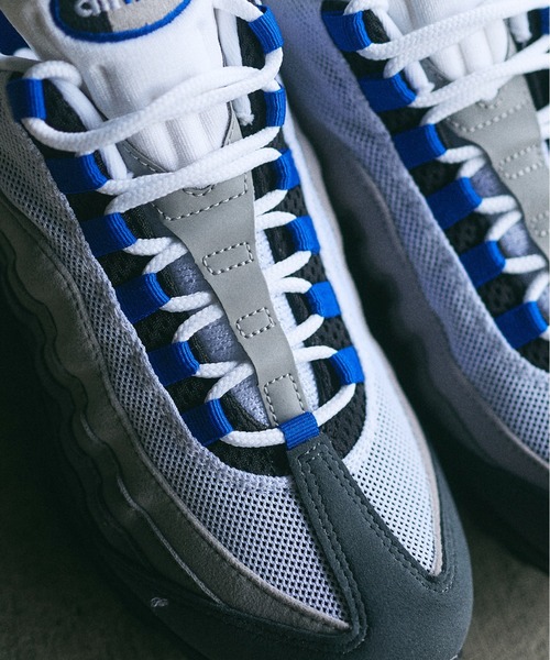 NIKE(ナイキ)の「W AIR MAX 95 BIG BUBBLE HJ5996-006(スニーカー・レディース・ブラック・25.0cm/27.5cm/27.0cm/24.5cm/24.0cm/29.0cm/28.5cm/28.0cm/26.5cm/26.0cm/25.5cm)」の8枚目の写真