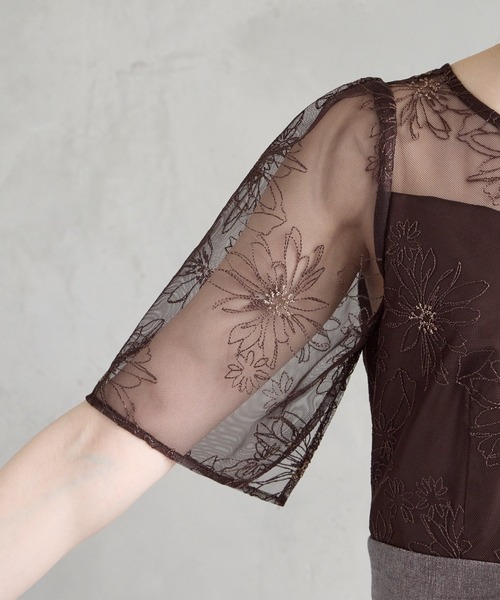 AIMER（エメ）の「フラワー刺繍チュール×ルミエールサテンフィット&フレアパーティードレス　結婚式　お呼ばれ　ドレス　20代 30代（ドレス・レディース・ブルーグレー/ネイビー/ブラウン・MEDIUM）」の18枚目の写真