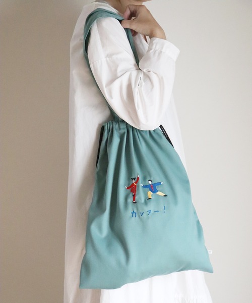 KIVISDOU(キビスドウ)の「コミカル刺繍バッグ(ハンドバッグ・レディース・ピンク/オレンジ/パープル/セージグリーン・ONE SIZE)」の2枚目の写真