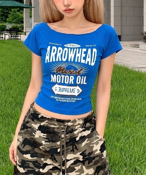 SHEENA(シーナ)の「ワイドネックヴィンテージライクロゴコンパクトTシャツ(Tシャツ/カットソー・レディース・ブルー・M)」の12枚目の写真