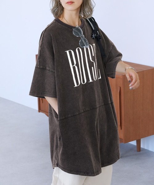 reca(レカ)の「パウダー加工ロゴプリントBIGTシャツ(Tシャツ/カットソー・レディース・グリーン/アイボリー/ボルドー/チャコール・FREE)」の1枚目の写真