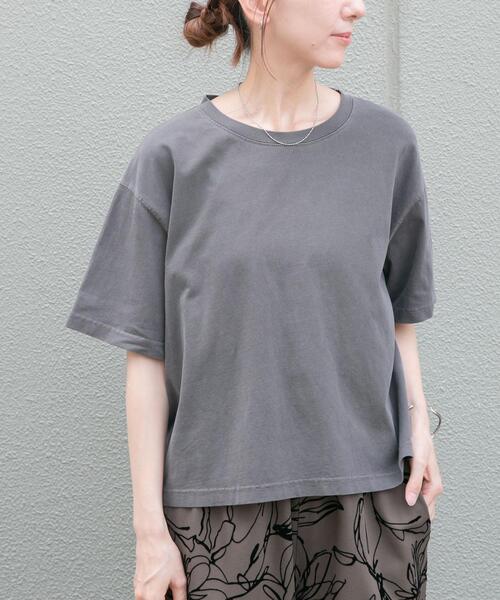 ITEMS URBANRESEARCH(アイテムズ アーバンリサーチ)の「ピグメント半袖Tシャツ(Tシャツ/カットソー・レディース・ブルー/チャコールグレー/ベージュ・FREE)」の1枚目の写真