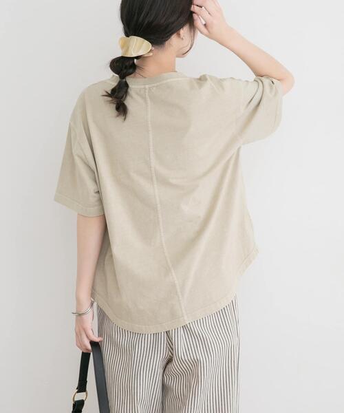 ITEMS URBANRESEARCH(アイテムズ アーバンリサーチ)の「ピグメント半袖Tシャツ(Tシャツ/カットソー・レディース・ブルー/チャコールグレー/ベージュ・FREE)」の13枚目の写真