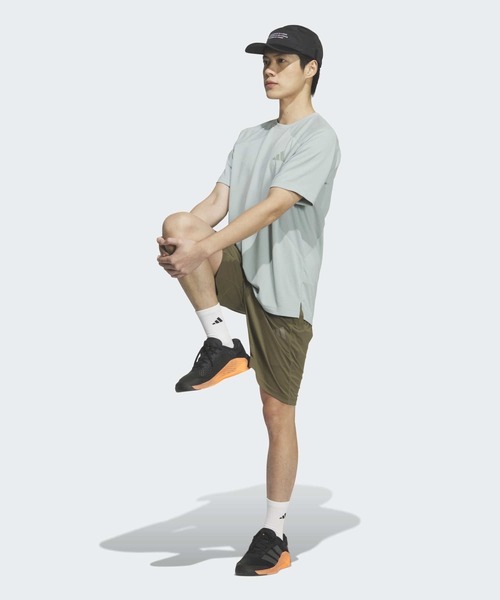 adidas(アディダス)の「テック エッセンシャルズ クール タッチ レギュラーフィット ステルス スリーバー 9インチ ショーツ / ハーフパンツ / アディダス adidas(その他パンツ・メンズ・カーキ・XX-LARGE/3XL/LARGE/MEDIUM/SMALL/X-LARGE/X-SMALL)」の5枚目の写真