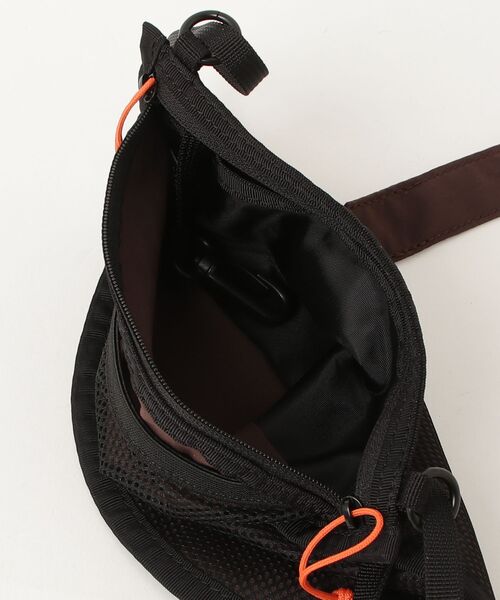KEEN（キーン）の「【New color】NYLON POCKET SACOCHE / ナイロン ポケット サコッシュ（ショルダーバッグ・レディース・ブラウン・OS）」の4枚目の写真