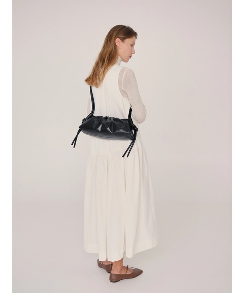 OLEND（オレンド）の「OLEND THE DUMPLING BAG（ハンドバッグ・レディース・ブラック/オリーブ/ライトブラウン/ダークブラウン/ローズ・FREE）」の7枚目の写真