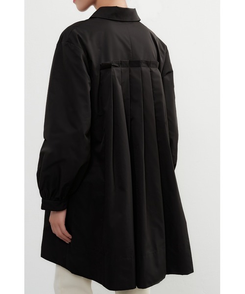 Sew loop（ソーループ）の「後タック長袖チュニックシャツジャケット・シャカシャカ素材ポケット付き（ナイロンジャケット・レディース・アイボリー/モカ/ブラック・M）」の8枚目の写真