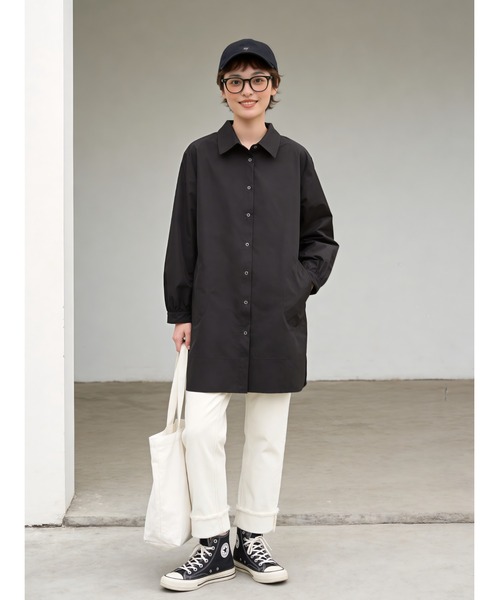 Sew loop（ソーループ）の「後タック長袖チュニックシャツジャケット・シャカシャカ素材ポケット付き（ナイロンジャケット・レディース・アイボリー/モカ/ブラック・M）」の5枚目の写真