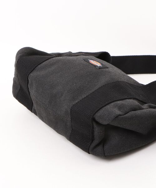 Dickies(ディッキーズ)の「DK TOUGH OUT MINI DUFFLE BAG(ボストンバッグ・メンズ・ブラック/ブラウン/ベージュ/カーキ・FREE)」の6枚目の写真