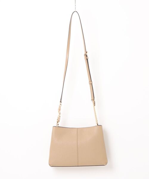 MICHAEL KORS（マイケルコース）の「CHRISTINA トリプルコンパートメント クロスボディ スモール（ショルダーバッグ・レディース・キャメル・FREE）」の2枚目の写真