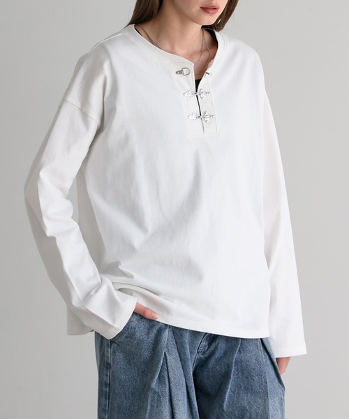 ELLUV(エルブ)の「【ELLUV/エルヴ】ファインコットン ファイヤーマンバックルヘンリーネックロンT(Tシャツ/カットソー・メンズ・ホワイト/ブラック・S/M/L)」の12枚目の写真