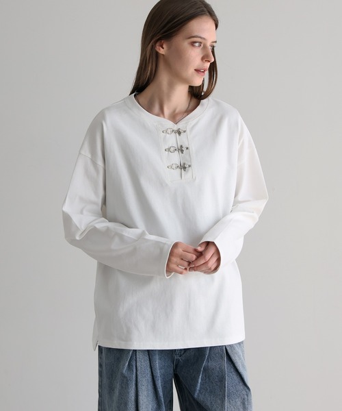 ELLUV(エルブ)の「【ELLUV/エルヴ】ファインコットン ファイヤーマンバックルヘンリーネックロンT(Tシャツ/カットソー・メンズ・ホワイト/ブラック・S/M/L)」の10枚目の写真