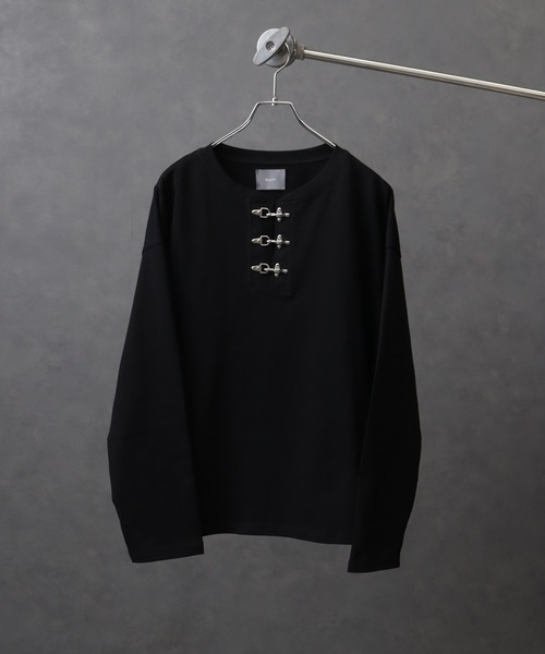 ELLUV(エルブ)の「【ELLUV/エルヴ】ファインコットン ファイヤーマンバックルヘンリーネックロンT(Tシャツ/カットソー・メンズ・ホワイト/ブラック・S/M/L)」の5枚目の写真