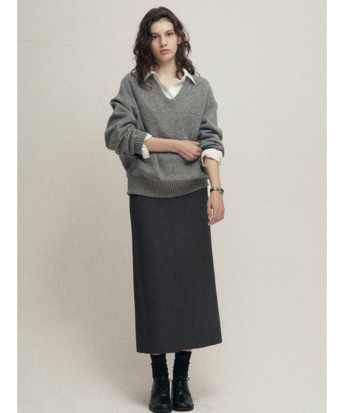 MALOUPE（マロップ）の「8104 Vネックニット（グレー）（ニット/セーター・レディース・ブラック・FREE）」の3枚目の写真