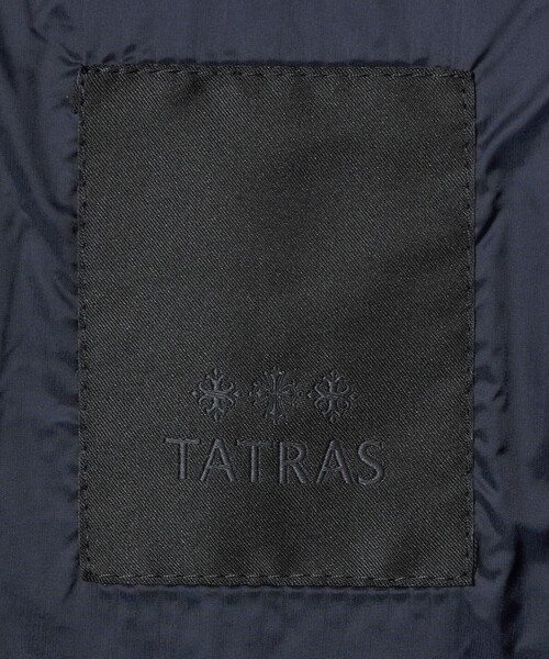 TATRAS(タトラス)の「<TATRAS>GIGI ダウン ジャケット(ダウンジャケット/コート・レディース・ネイビー/ブラック・01/02)」の17枚目の写真