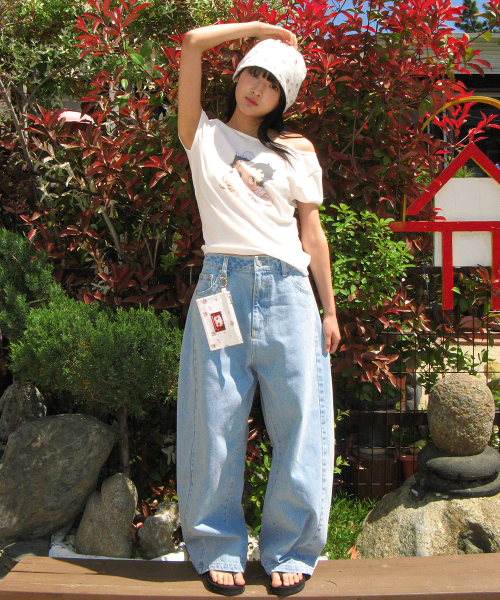 RONRON（ロンロン）の「BETTY BOOP HEART POCKET DENIM LIGHT BLUE（デニムパンツ・レディース・その他・SMALL/MEDIUM）」の3枚目の写真