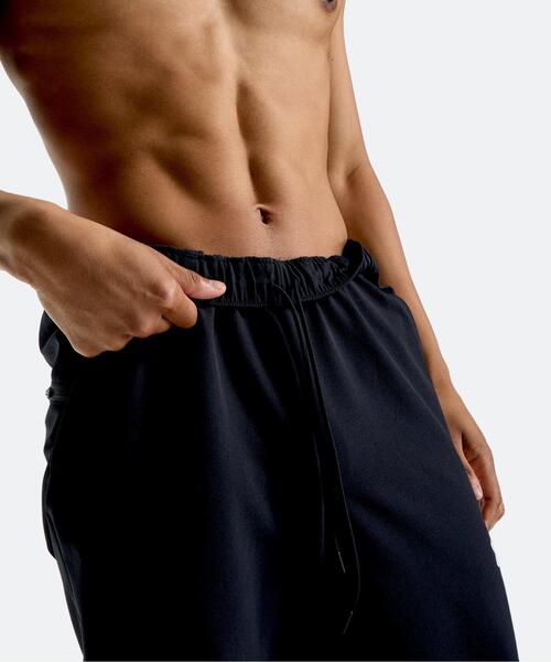 UNDER ARMOUR(アンダーアーマー)の「UAブラッシュドウーブン パンツ(トレーニング/メンズ)(その他パンツ・メンズ・ブラック系その他・L/3XL/XL/S/2XL/M)」の5枚目の写真