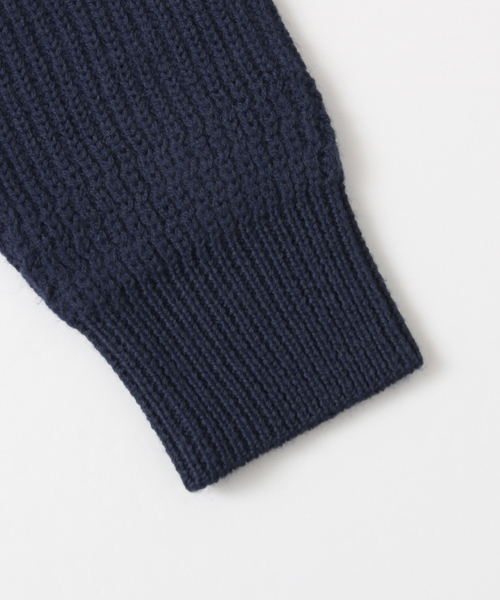 URBAN RESEARCH（アーバンリサーチ）の「UR ウール片畦タートルネック（ニット/セーター・メンズ・ネイビー/ブラック/カーキ/キャメル/オフホワイト/グレー・MEDIUM/LARGE）」の13枚目の写真