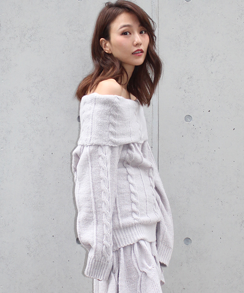 MICOAMERI(ミコアメリ)の「ケーブルオフショルニット(ニット/セーター・レディース・ホワイト/ブラック/グレー・FREE)」の15枚目の写真