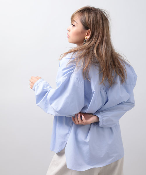 Denime(ドゥニーム)の「ボリュームスリーブシャツ(シャツ/ブラウス・レディース・ブルー/ホワイト・FREE)」の19枚目の写真