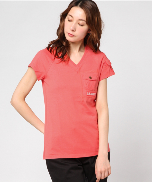 AVIREX（アヴィレックス）の「avirex/ アヴィレックス/ S/S PATCHD POCKET TEE/ パッチド ポケット ティーシャツ（Tシャツ/カットソー・レディース・オフホワイト/ピンク/オリーブ/チャコール・MEDIUM/SMALL/LARGE）」の4枚目の写真