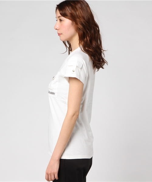 AVIREX（アヴィレックス）の「avirex/ アヴィレックス/ S/S PATCHD POCKET TEE/ パッチド ポケット ティーシャツ（Tシャツ/カットソー・レディース・オフホワイト/ピンク/オリーブ/チャコール・MEDIUM/SMALL/LARGE）」の6枚目の写真