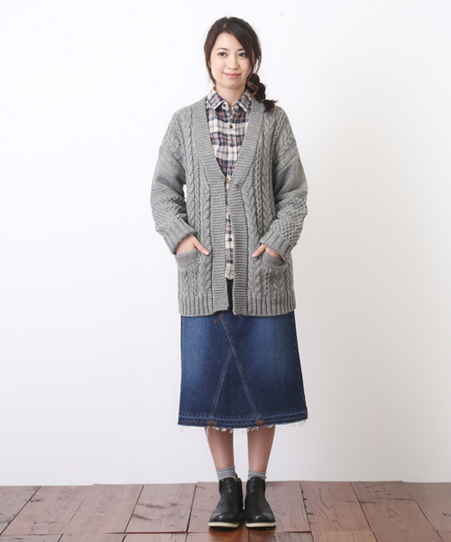 CUBE SUGAR(キューブシュガー)の「ウール混ケーブル柄切替カーディガン(カーディガン/ボレロ・レディース・ナチュラル/トップグレー/マスタード/ネイビー/マルチ・M)」の18枚目の写真