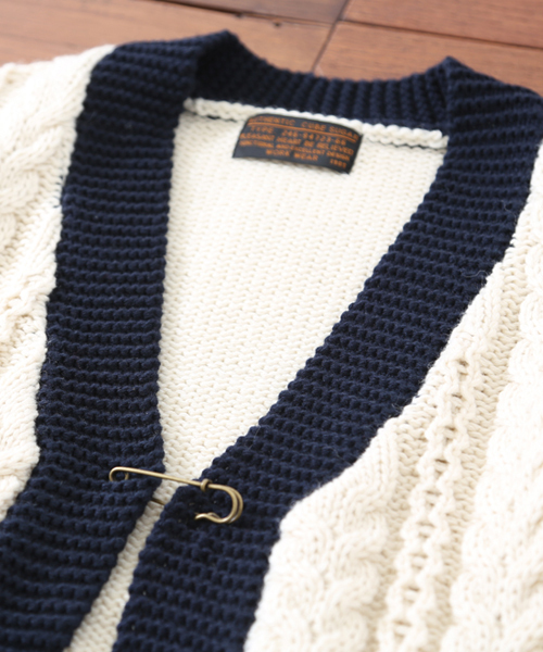 CUBE SUGAR(キューブシュガー)の「ウール混ケーブル柄切替カーディガン(カーディガン/ボレロ・レディース・ナチュラル/トップグレー/マスタード/ネイビー/マルチ・M)」の19枚目の写真