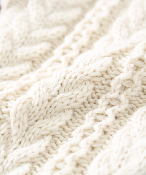 CUBE SUGAR(キューブシュガー)の「ウール混ケーブル柄切替カーディガン(カーディガン/ボレロ・レディース・ナチュラル/トップグレー/マスタード/ネイビー/マルチ・M)」の10枚目の写真