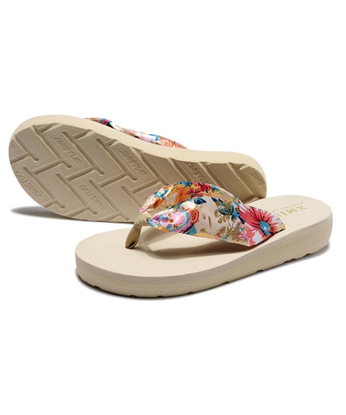 TeddyShop(テディショップ)の「【軽量/滑り止め】柔らか鼻緒でラクチン♪ 厚底 トングサンダル ビーチサンダル レディース(サンダル・レディース・ベージュ系その他/ホワイト/ブラック系その他3/ブラウン/ブラック系その他2/ネイビー/ベージュ系その他2/ブラック系その他/グリーン・36/40/35/38/37/39)」の1枚目の写真