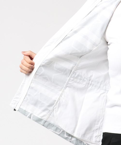 CALVIN KLEIN PERFORMANCE(カルバンクラインパフォーマンス)の「PERFORMANCE スター プリント ウィンドブレイカー ジャケット(ナイロンジャケット・レディース・ブルー・S/M/L)」の2枚目の写真