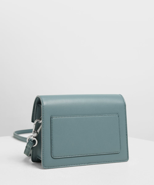 CHARLES & KEITH◆フロントフラップ クロスボディバッグ◆送料込 フロントフラップ チェーンハンドルクロスボディバッグ