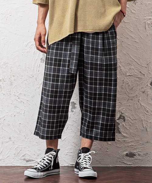 MinoriTY(マイノリティ)の「ベルト付き七分丈ワイドパンツ(その他パンツ・メンズ・ブラック/ブラック系その他/ベージュ系その他/チャコール・M/L)」の2枚目の写真