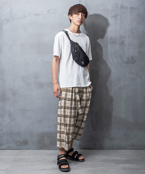 MinoriTY(マイノリティ)の「ベルト付き七分丈ワイドパンツ(その他パンツ・メンズ・ブラック/ブラック系その他/ベージュ系その他/チャコール・M/L)」の8枚目の写真