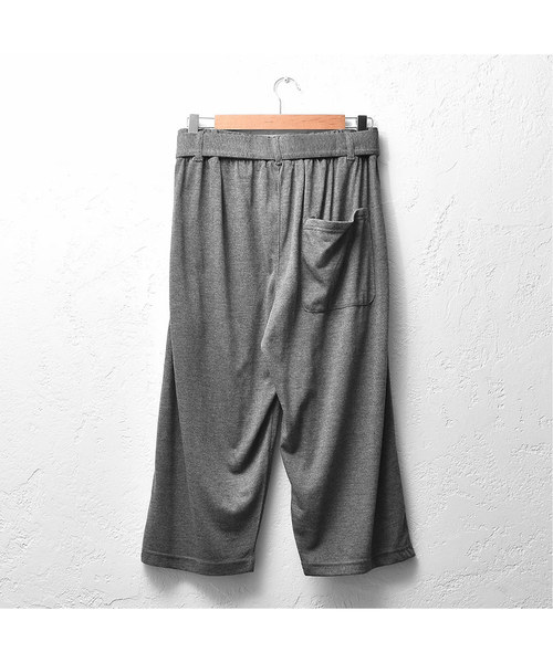 MinoriTY(マイノリティ)の「ベルト付き七分丈ワイドパンツ(その他パンツ・メンズ・ブラック/ブラック系その他/ベージュ系その他/チャコール・M/L)」の13枚目の写真