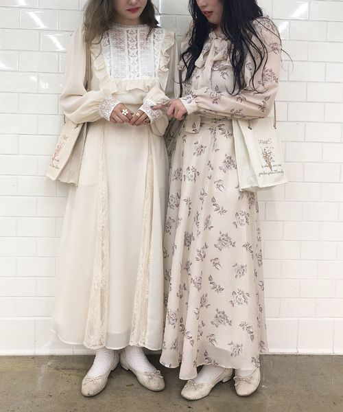 one after another NICE CLAUP(ワンアフターアナザーナイスクラップ)の「【Petite by NICE CLAUP】 スクエアトートバッグ(ショルダーバッグ・レディース・アイボリー/ベージュ・FREE)」の19枚目の写真